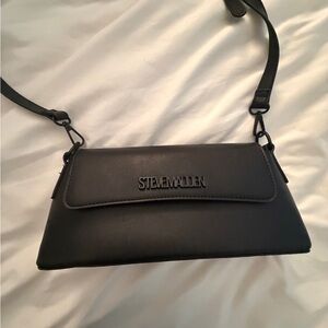 Steve Madden Elegant Black Crossbody Bag